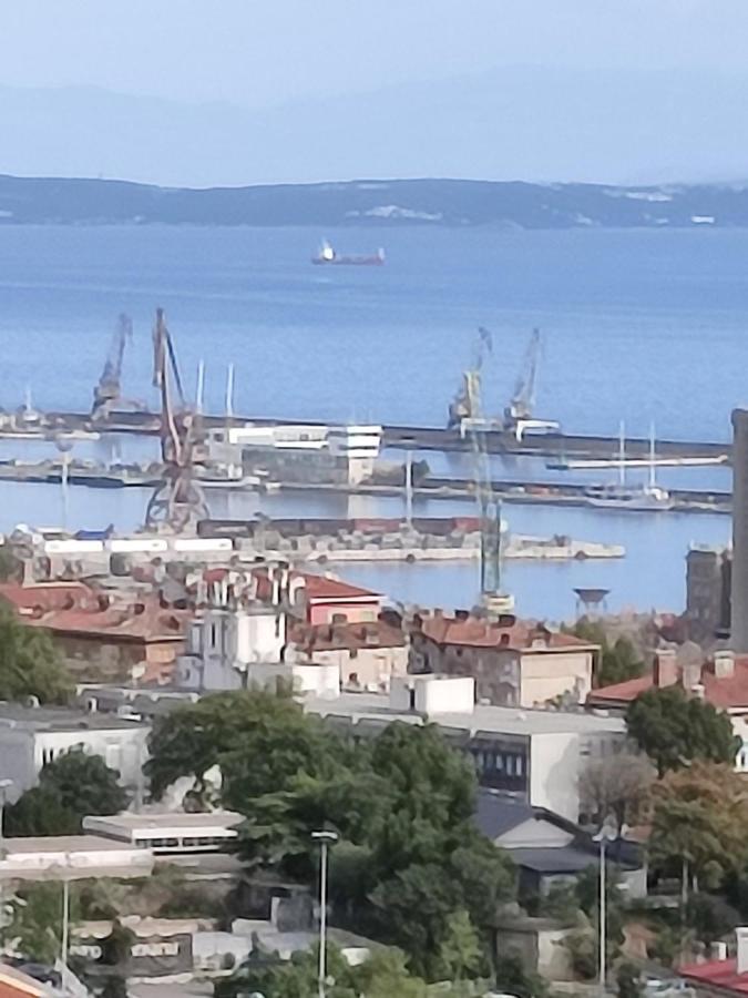 Apartment Bella Rijeka Bagian luar foto
